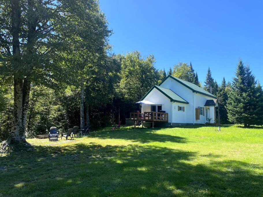 Notre-Dame-Des-Bois Le Jazz- Chalet Rustique/Chic Avec Spa מראה חיצוני תמונה