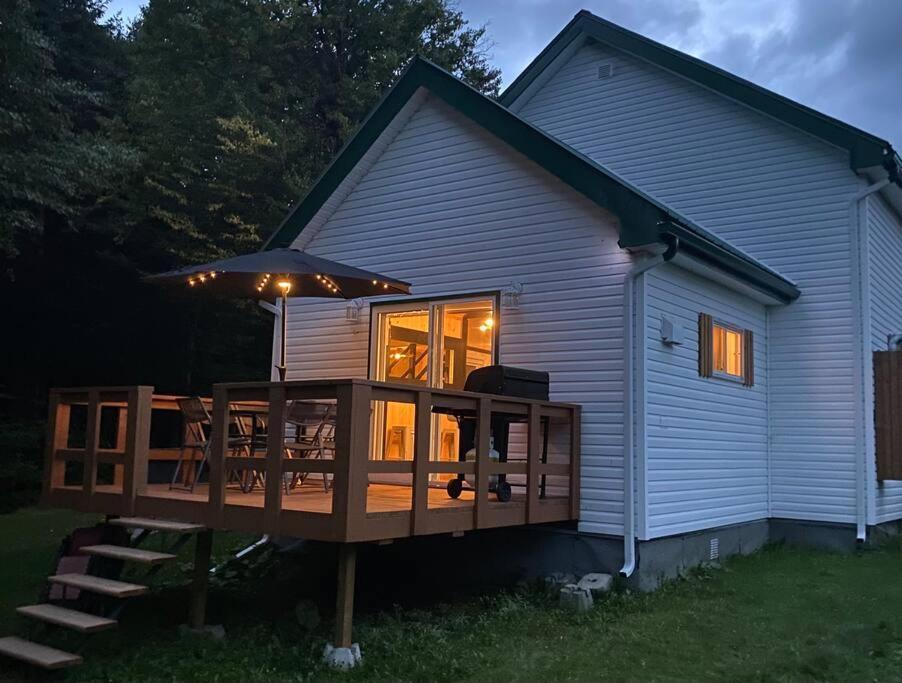 Notre-Dame-Des-Bois Le Jazz- Chalet Rustique/Chic Avec Spa מראה חיצוני תמונה